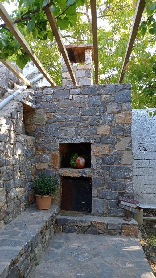 Tzermiádon Villatzer - Traditional House With Fireplace And Garden מראה חיצוני תמונה