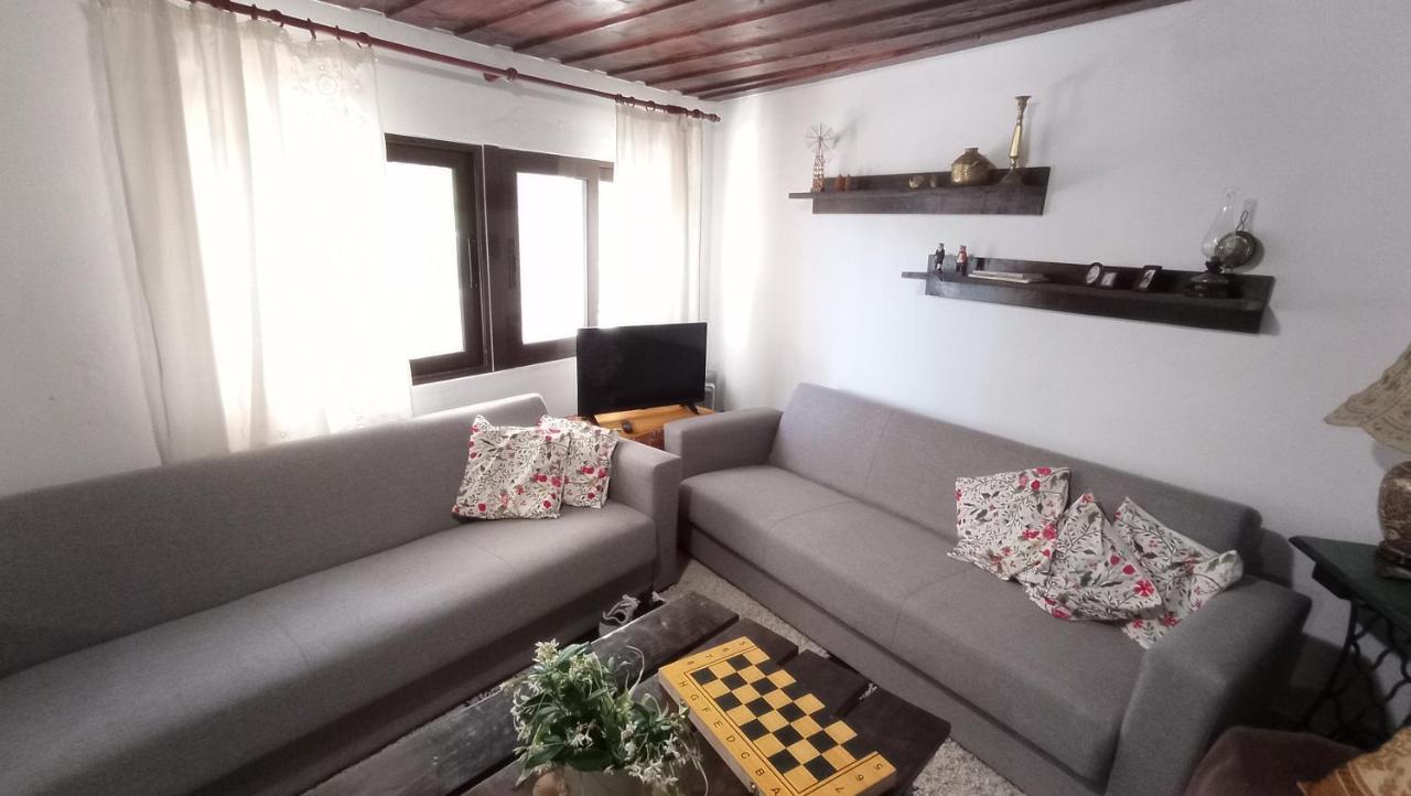 Tzermiádon Villatzer - Traditional House With Fireplace And Garden מראה חיצוני תמונה